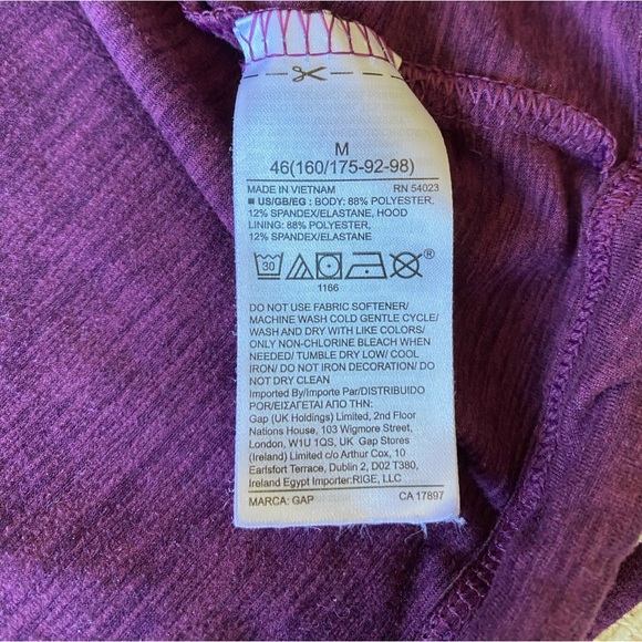 GapFit Brushed Tech Jersey Purple Drawstring Hoodie
- M - Picture 10 of 12
